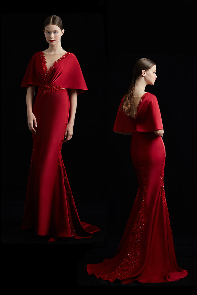 Robe soirée manche évasée rouge soutenu à coupe sirène & traîne ornée de guipure