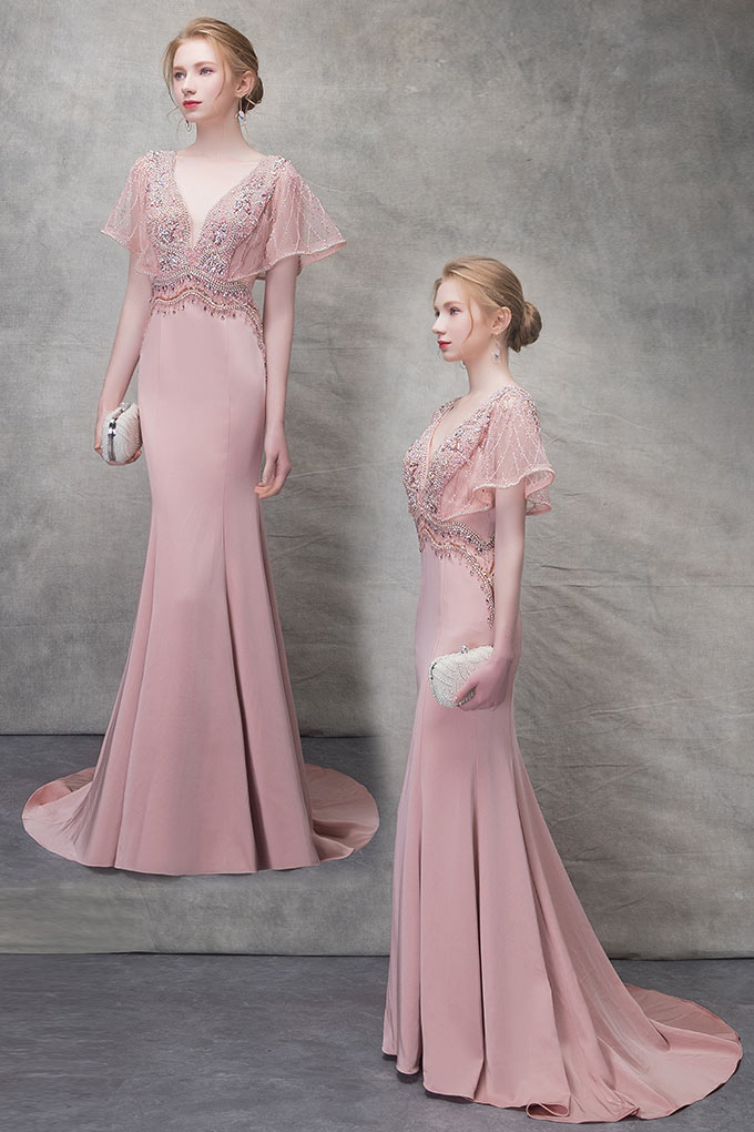 Robe de soirée vieux rose coupe sirène décolleté plongeant à manche évasée