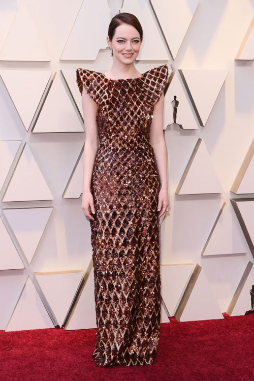 robe de soirée longue colonne en sequin Emma Stone aux Oscars 2019