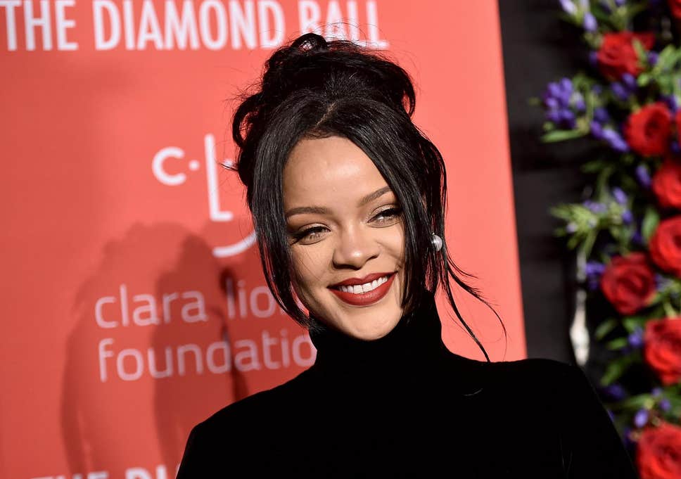 rihanna au tapis rouge de diamond ball